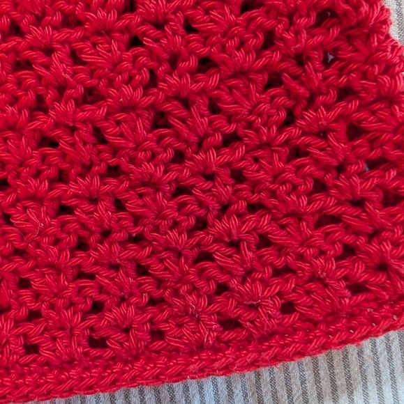 Handmade Crochet Shell Top - Picture 4 of 4